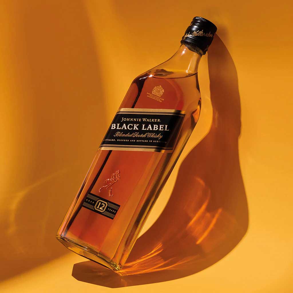 Chivas Regal Vs Johnnie Walker Review Whisky World