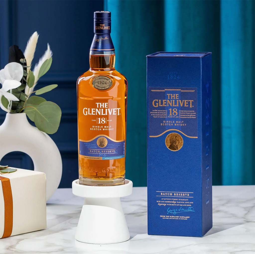 Glenlivet 18 whisky bottle