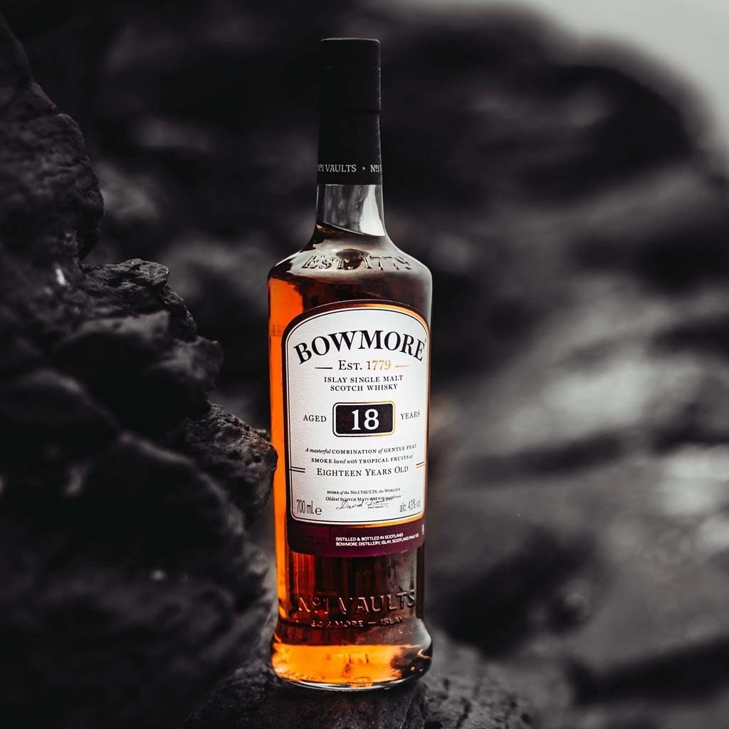 Bowmore 18 Whisky Bottle