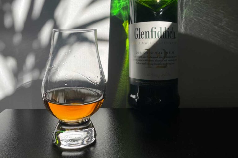 Glenfiddich 12 vs Johnnie Walker Black Label | Whisky-World